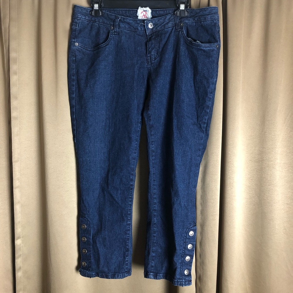 Chor Cropped Blue Denim Pants with Side Cuff Buttons